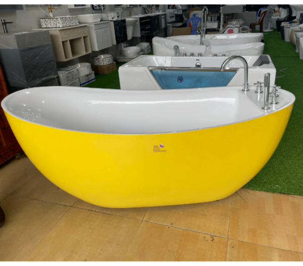 Bồn tắm đặt sàn có vòi sen tiện lợi màu vàng cao cấp
